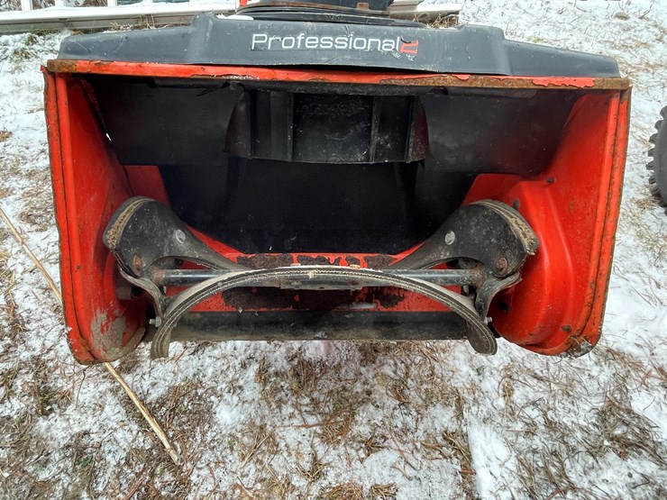 #2707-•-ariens-professional-21-snow-blower-(fall-creek,-wi)-image-19