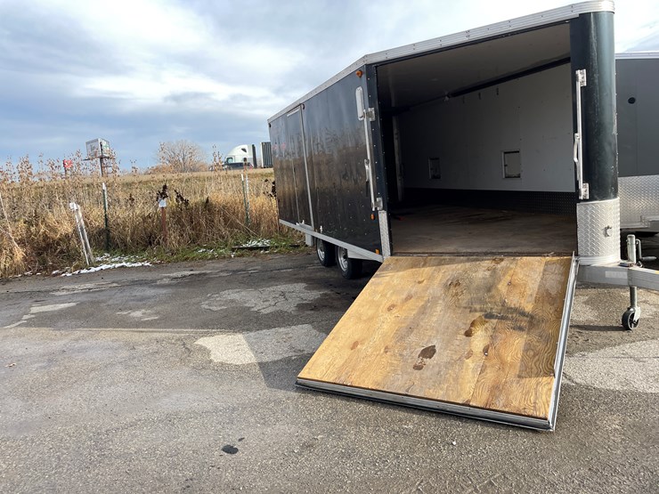 #1397-•-2001-karavan-expedition-trailer-(no-title)-(of)-image-28