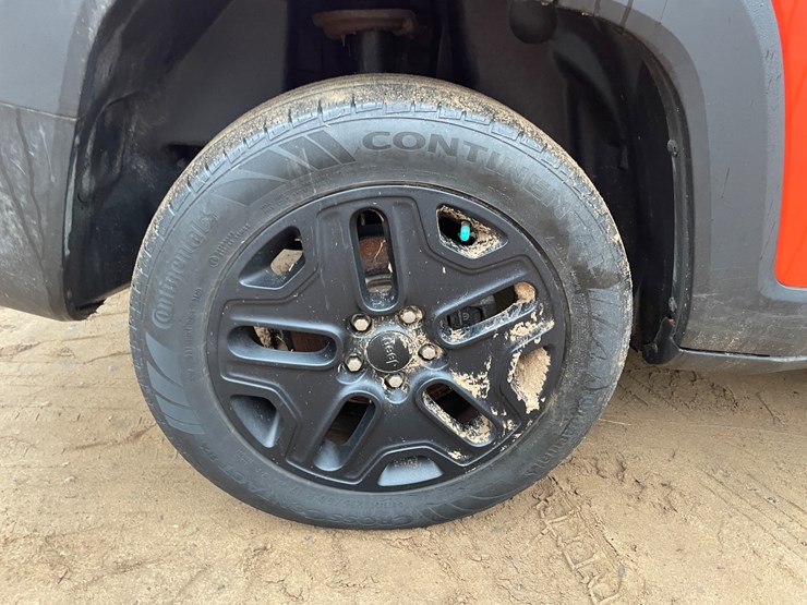 2021-jeep-renegade-image-14