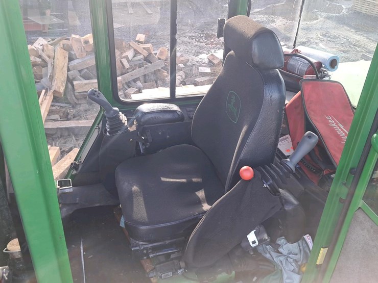 2015-deere-437d-image-9