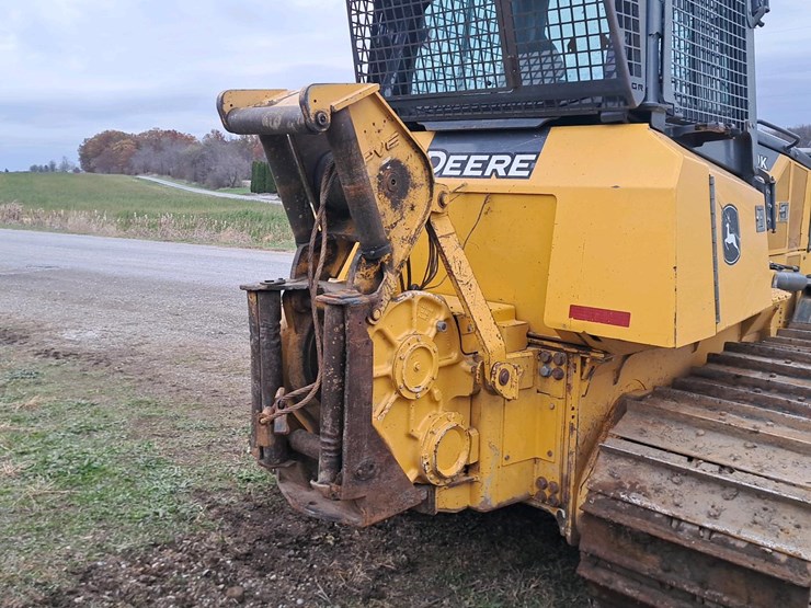 2016-deere-700k-image-38