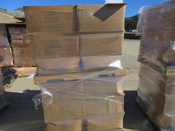 assorted-size-square-cedar-wooden-plant-baskets,-image-3