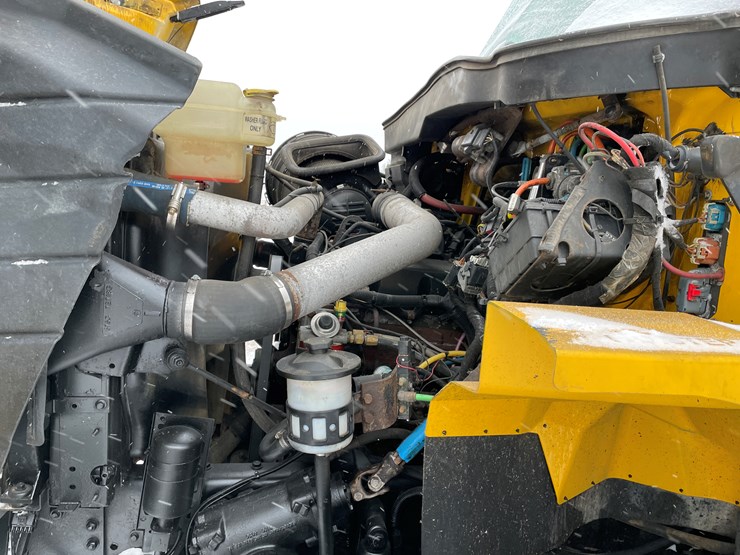 #234-•-2005-international-tri-axle-dump-truck-(has-wi-title)(mosinee,-wi)-image-58