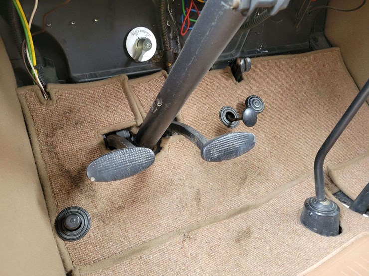 1928-pontiac-sedan-image-97