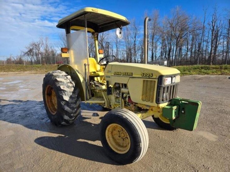 2000-john-deere-5205-image-3