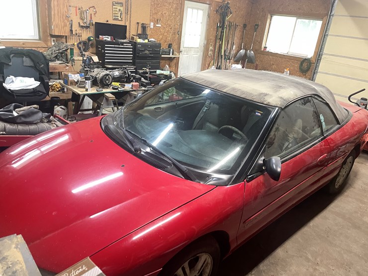 #260-•-1997-chrysler-(fall-creek,-wi)-(has-wi-title)-image-3