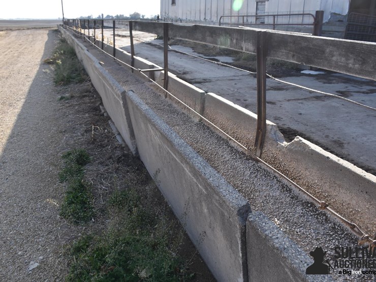 concrete-feed-bunks-image-19