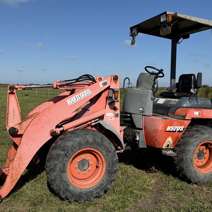 Kubota R5205