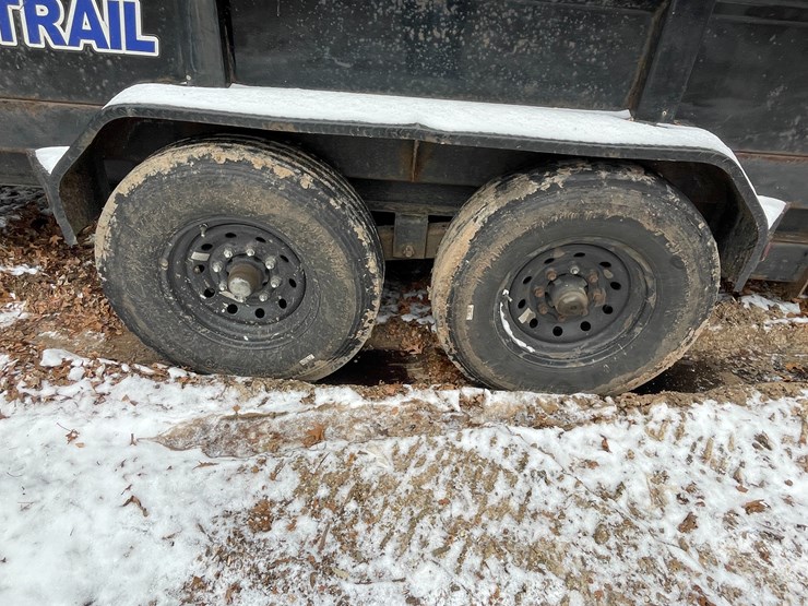 #2706-•-load-trail-trailer-with-scag-vacuum-system-(wi-title-in-delay)-(fall-creek,-wi)-image-32