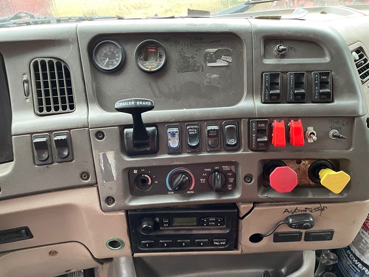 2003-caterpillar-c15-image-35