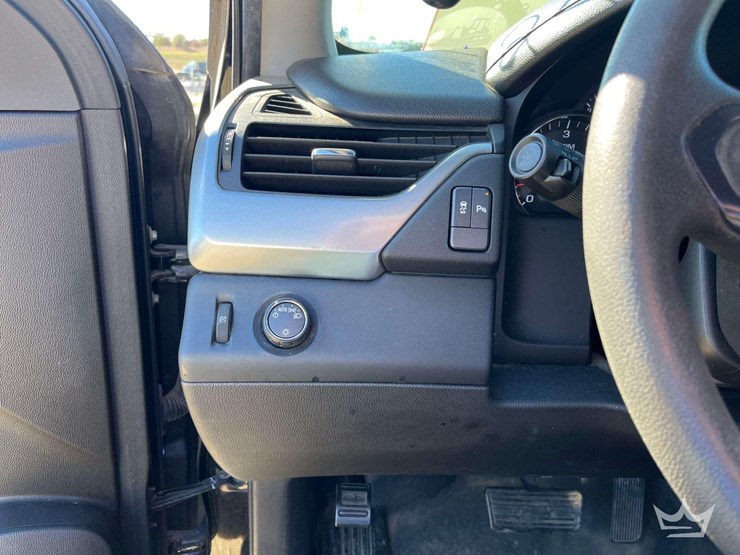 2016-chevrolet-tahoe-image-13