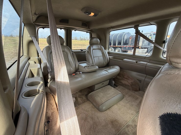 2001-gmc-1500-image-12