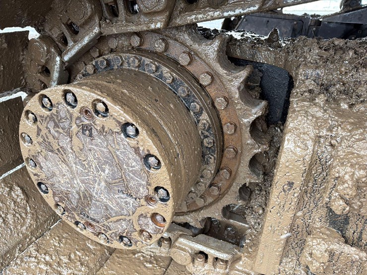 2017-deere-470g-lc-image-18