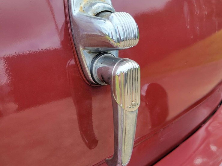 1948-ford-sedan-image-58