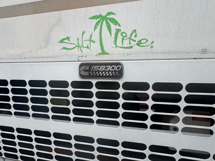 2001-fleetwood-bounder-motorhome,-cummins-isb300-turbo-diesel,-allison-automatic,-air-brakes,-2-slides,-2-awnings,-class-a,-*4uzaahbv41cj04205*-image-13