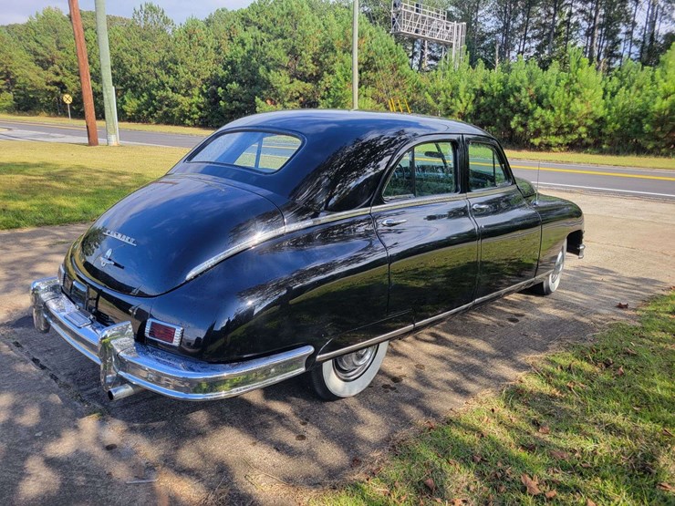 1948-packard-sedan-image-81