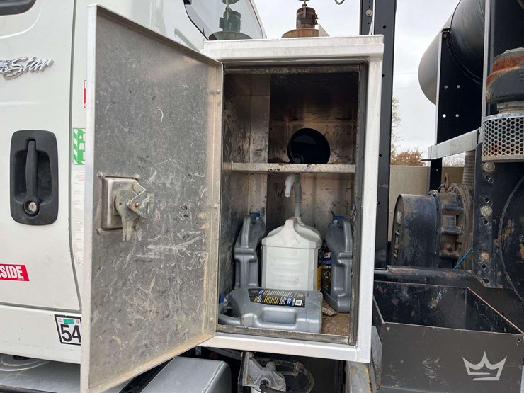 2010-international-7600-image-19