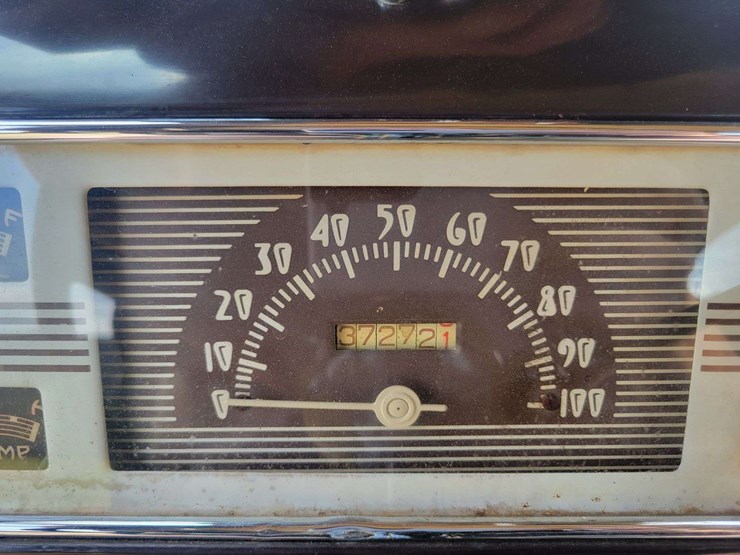 1940-ford-sedan-image-72