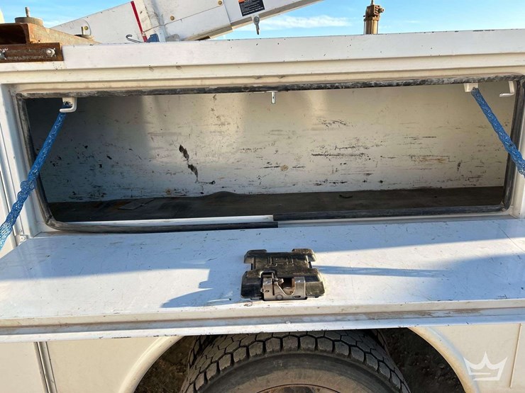 2019-ford-f550-image-33