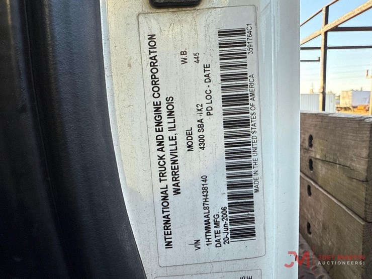 2007-international-4300-image-17