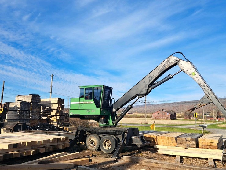 2015-deere-437d-image-2