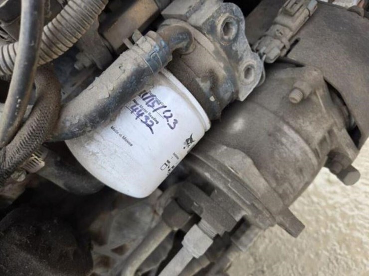 2012-bobcat-s185-image-25