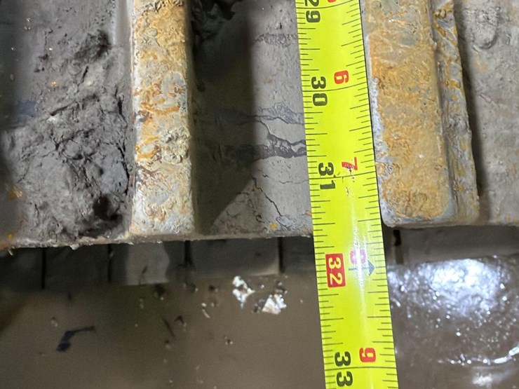 2017-deere-245g-lc-image-5