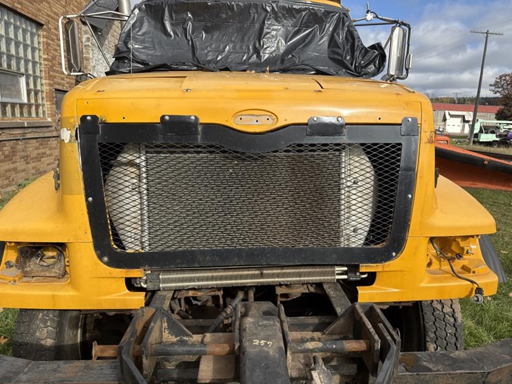 2001-caterpillar-c12-image-13