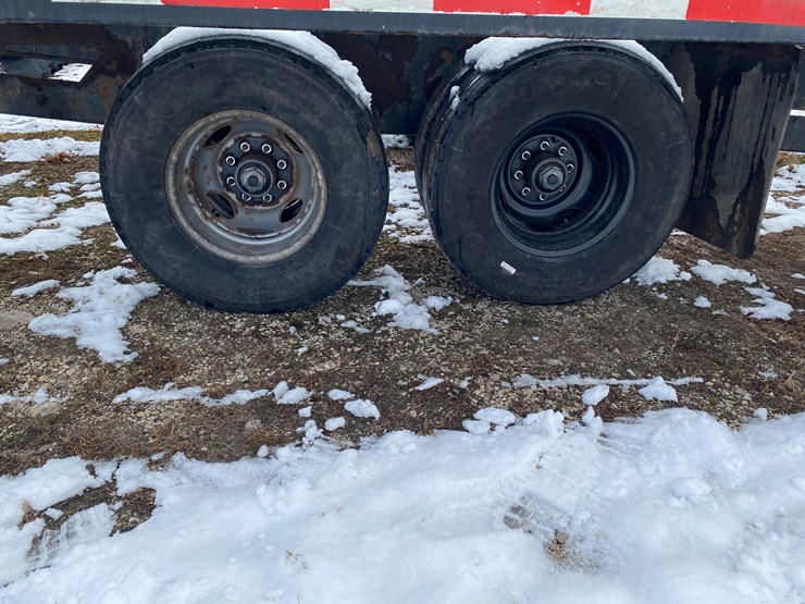 #1102-•-2014-nuhn-0252-crawler-hauler-trailer-(st.-nazianz,-wi)-image-23