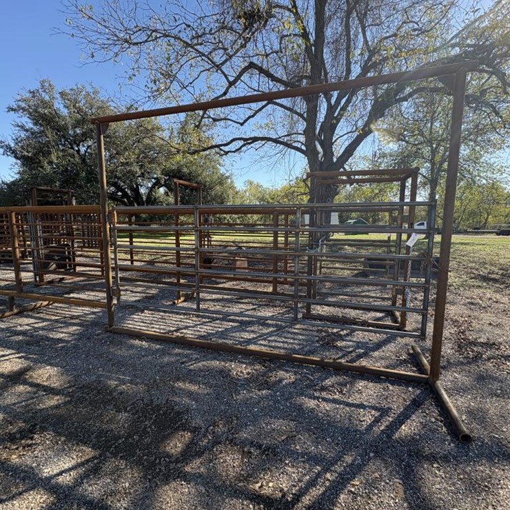 #47 • 24' Bow Gate w/ Panel