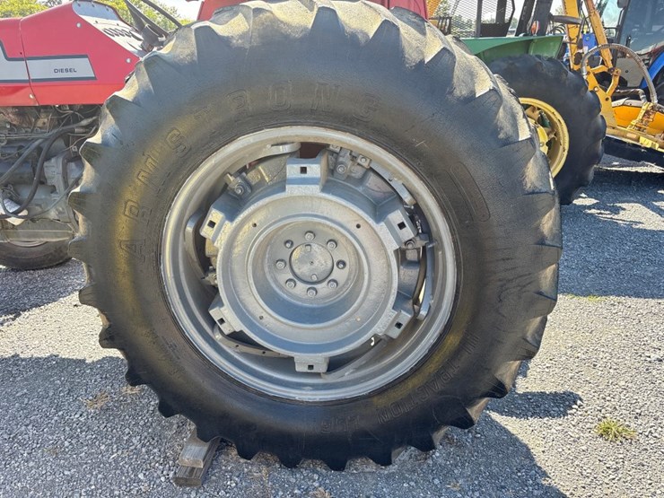 massey-ferguson-285-image-11