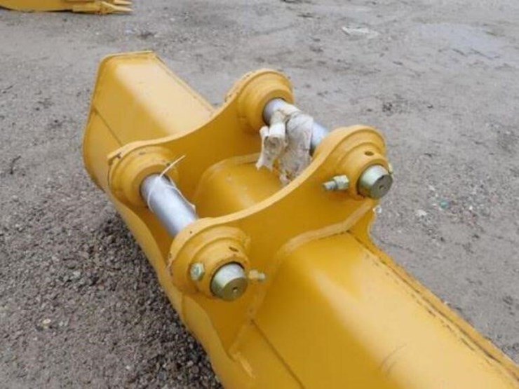 caterpillar-304-image-8