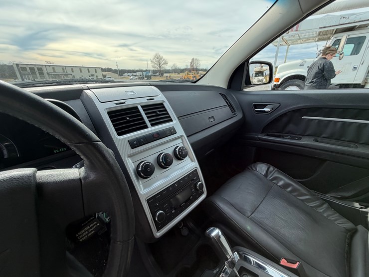 2010-dodge-journey-image-14