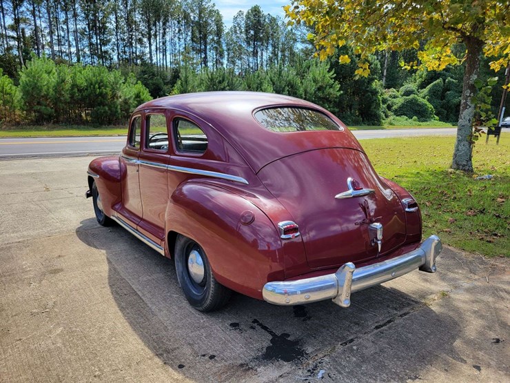 1948-plymouth-special-deluxe-image-7