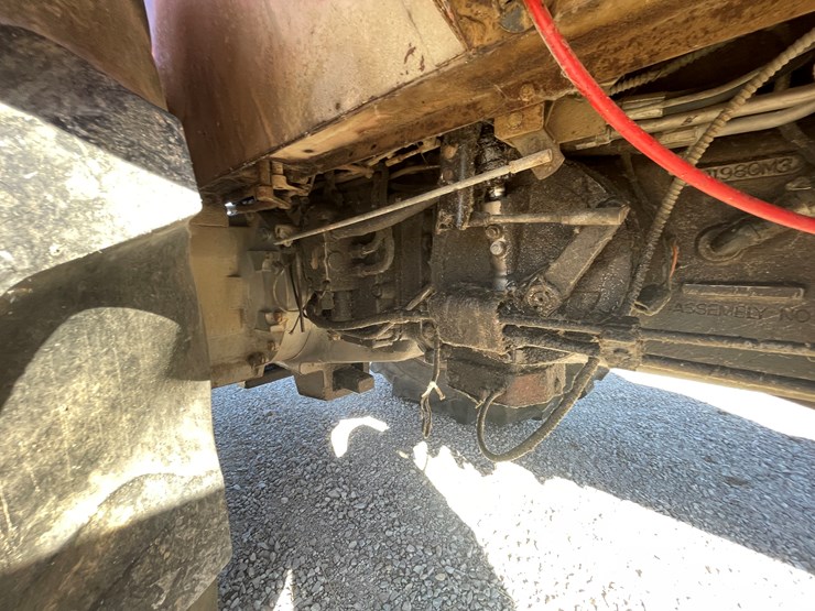 massey-ferguson-2705-image-62