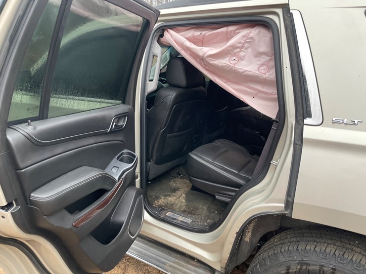 2015-gmc-yukon-slt-image-26