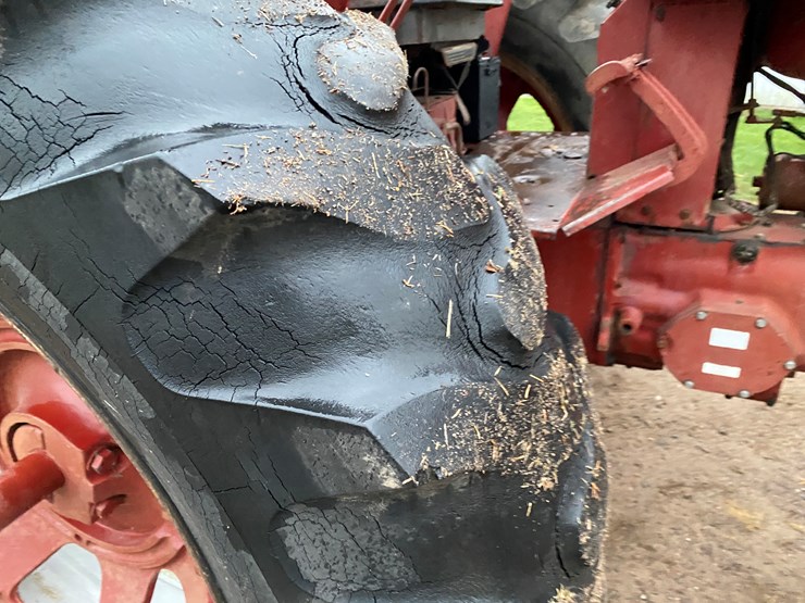 1976-international-686-image-29