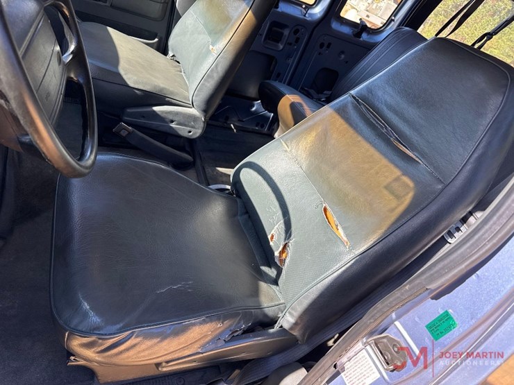 1996-ford-e350-image-22