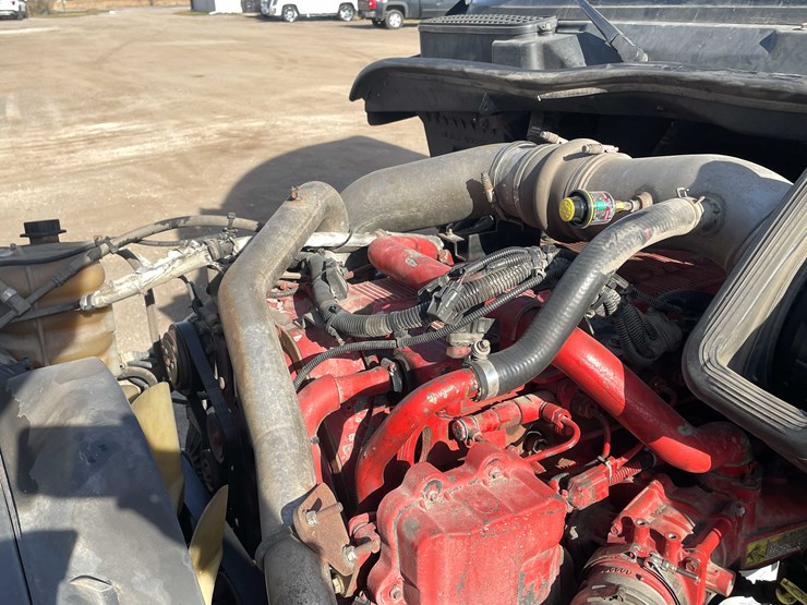 #200-•-2016-international-semi-tractor-(title-in-delay)-(denmark,-wi)-image-72