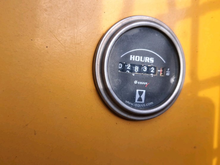 1994-deere-640e-image-15