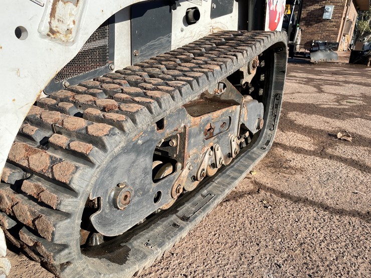 2022-bobcat-mt55-image-12