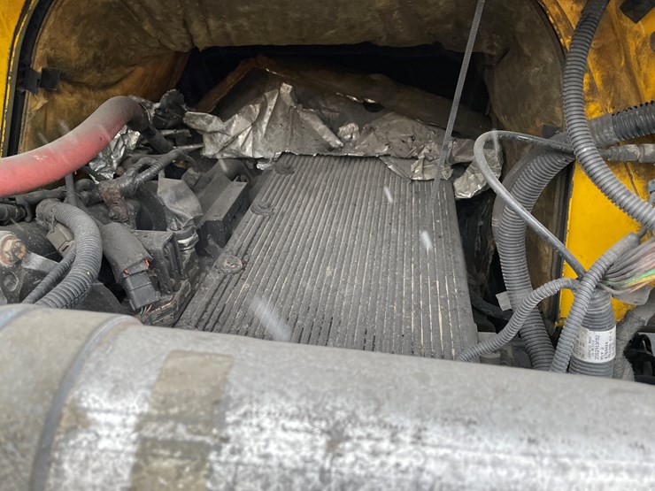 #234-•-2005-international-tri-axle-dump-truck-(has-wi-title)(mosinee,-wi)-image-64