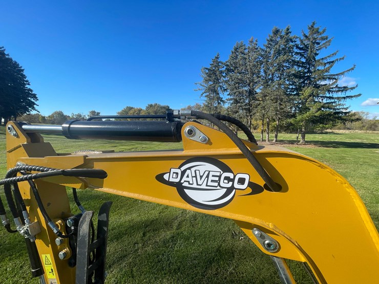 #412-•-2025-agt-industrial-mini-excavator-(cedar-grove,-wi)-image-14