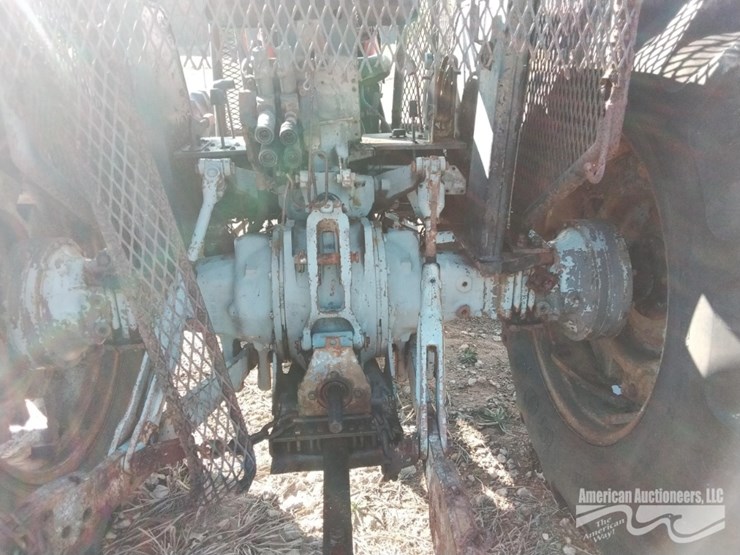 massey-ferguson-398-image-23