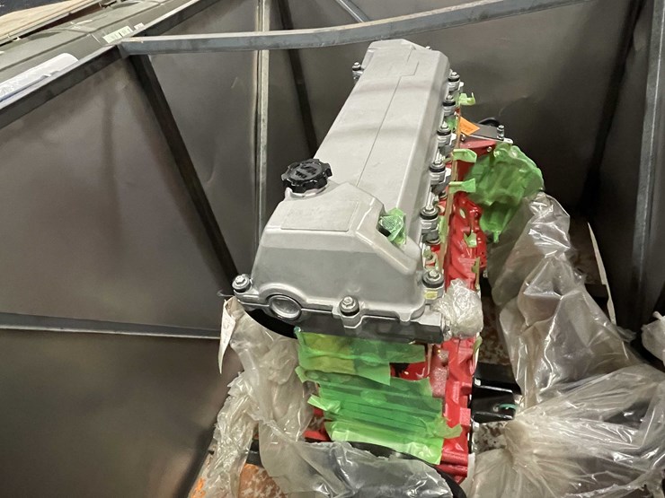 #8722-•-hino-diesel-crate-motor-(f)-image-4