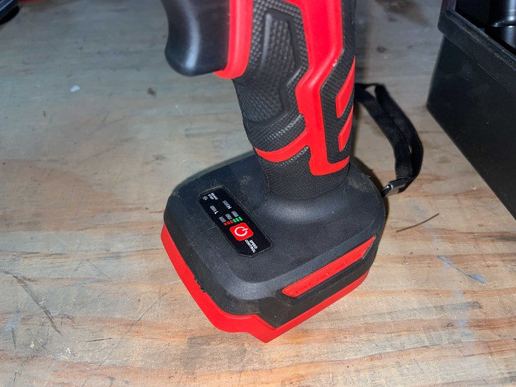 #8687-•-milwaukee-style-18-volt-cordless-1/2"-impact-and-4ah-battery-with-sockets-in-case-(pr13)-image-4