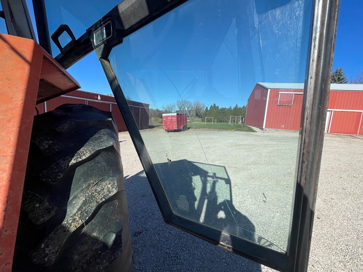 massey-ferguson-2705-image-41