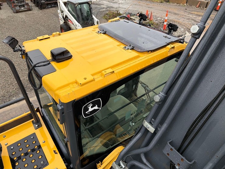 2019-deere-350g-lc-image-26