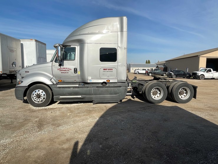 #200-•-2016-international-semi-tractor-(title-in-delay)-(denmark,-wi)-image-2