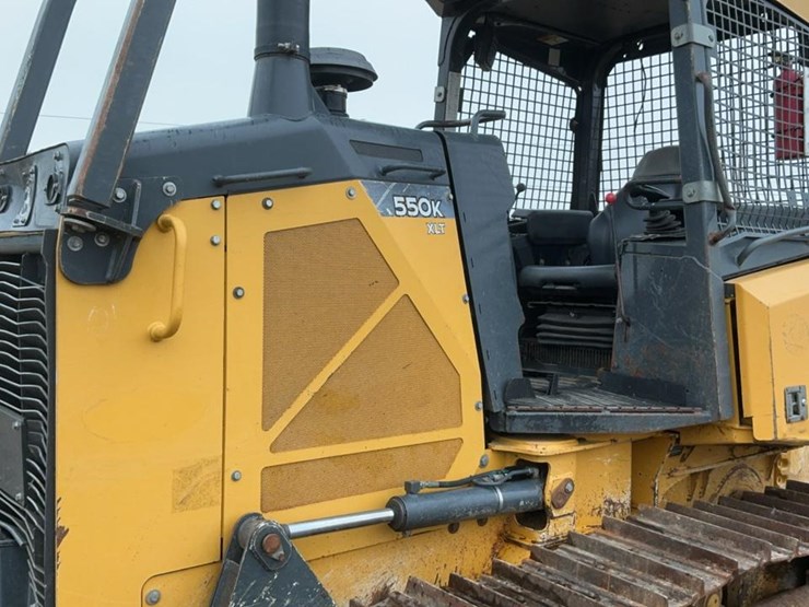 2016-deere-550k-xlt-image-30